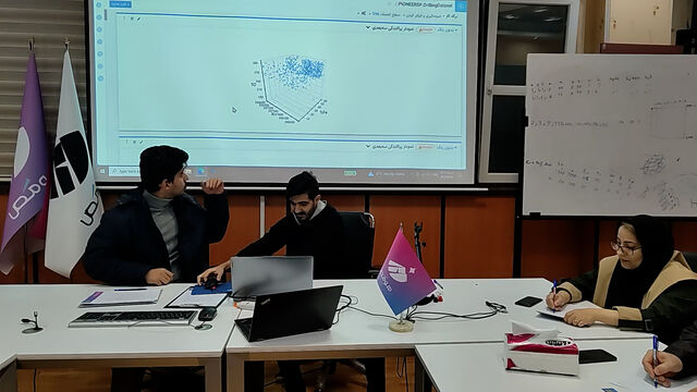 ارایه‌های تیم‌ها به داورها