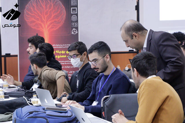 آنالیز داده‌ها توسط تیم‌ها